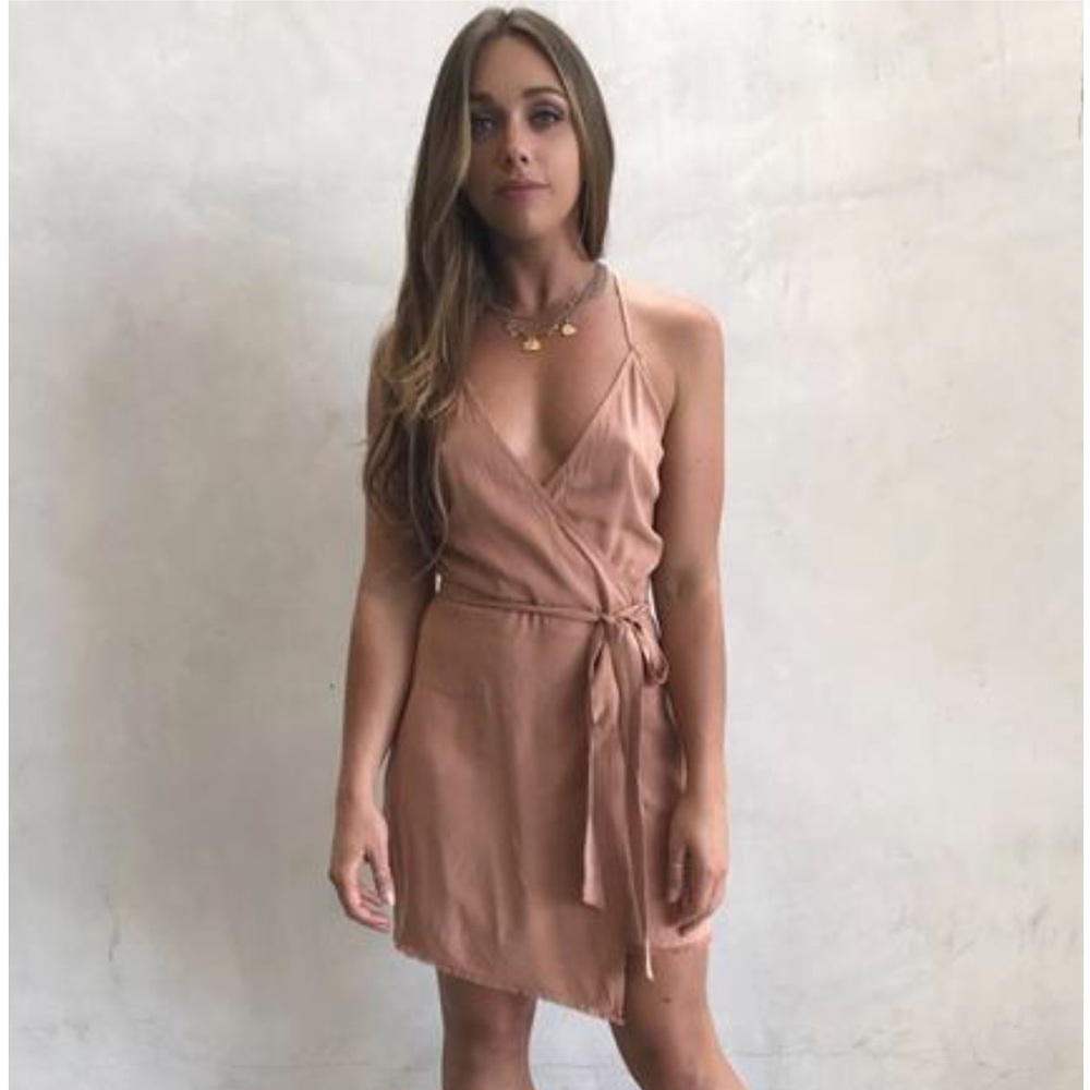 Sandstone tie dress